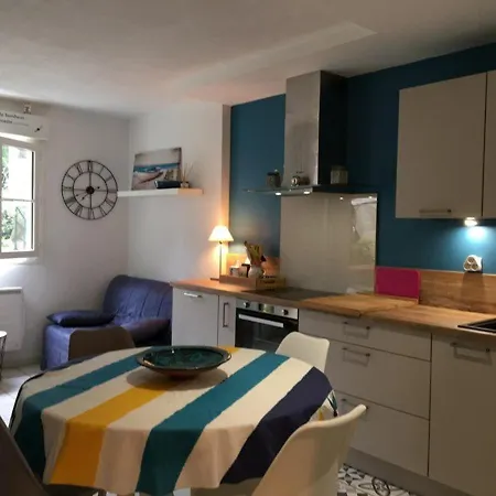 Cosy Avec Jardinet Et Parking Au Port De - Fr-1-413-102 * Capbreton